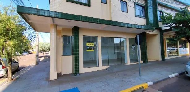 Conjunto Comercial / Sala para alugar, 48m² no Centro, Toledo