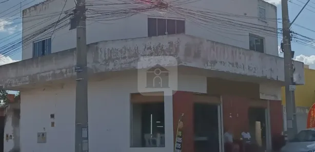Loja / Salão / Ponto Comercial à venda, 237m² no Laranjeiras, Uberlândia