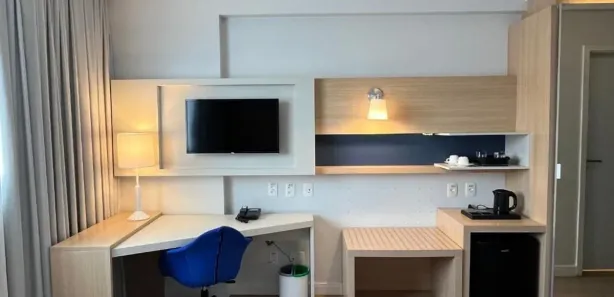Apartamento com 1 Quarto para alugar, 24m² no Gonzaga, Santos