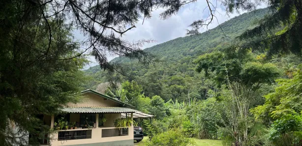 Fazenda / Sítio / Chácara com 2 Quartos à venda, 120m² no Mury, Nova Friburgo
