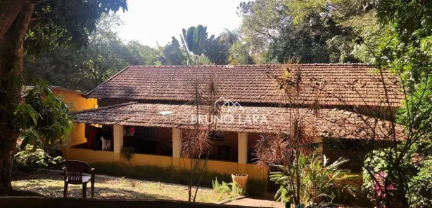 Fazenda / Sítio / Chácara com 3 Quartos à venda, 140m² no Pousada das Rosas, São Joaquim de Bicas