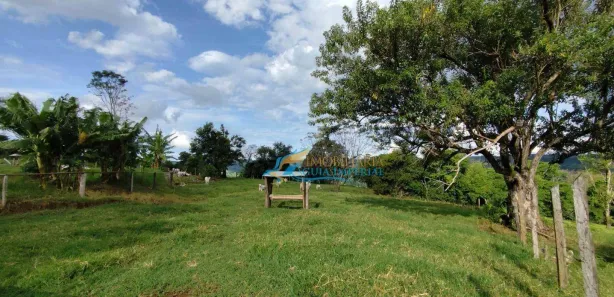 Fazenda / Sítio / Chácara com 2 Quartos à venda, 400m² no , Guaraniaçu