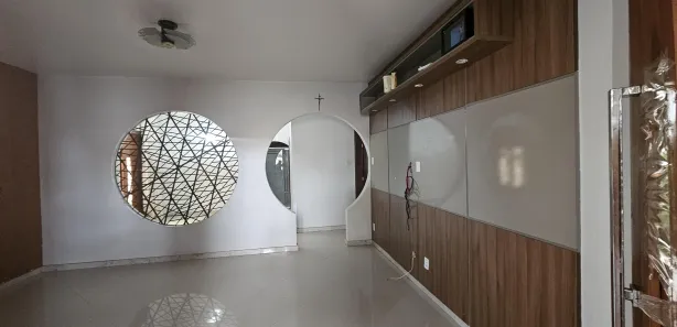 Casa com 5 Quartos para alugar, 273m² no Santa Mônica, Feira de Santana