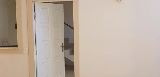 Casa de Condomínio com 2 Quartos para alugar, 94m² no Alphaville (Abrantes), Camaçari