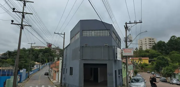Prédio Inteiro à venda, 100m² no Centro, Itatiba