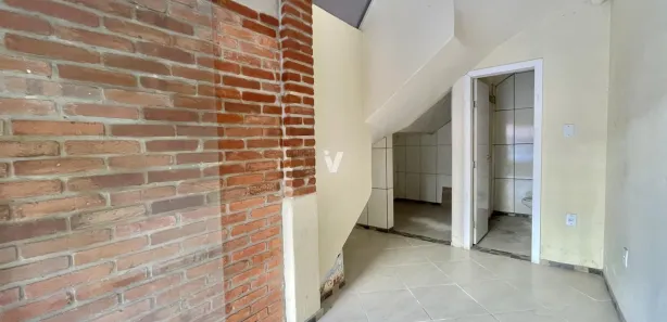 Loja / Salão / Ponto Comercial com 3 Quartos à venda, 71m² no Centro, Santa Maria