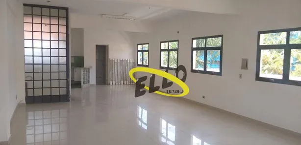 Prédio Inteiro para venda ou aluguel, 750m² no Jardim Lambreta, Cotia