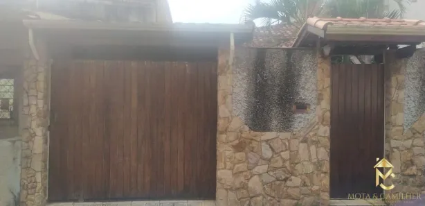 Sobrado com 4 Quartos para venda ou aluguel, 336m² no Bosque da Saúde, Taubaté