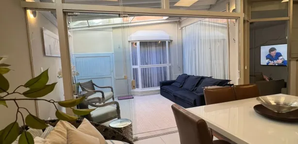 Casa de Condomínio com 3 Quartos para alugar, 103m² no Tamboré, Santana de Parnaíba