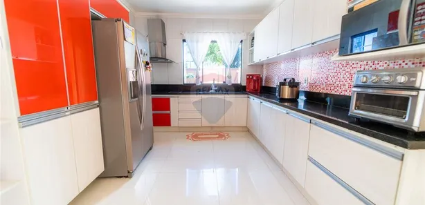 Casa de Condomínio com 6 Quartos à venda, 579m² no Região dos Lagos, Brasília