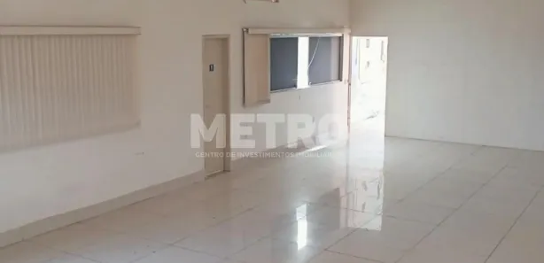 Loja / Salão / Ponto Comercial para alugar, 300m² no Maria Auxiliadora, Petrolina