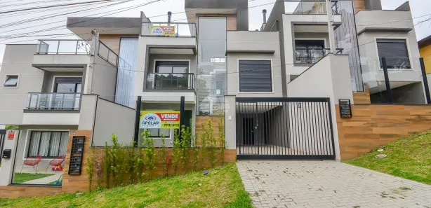 Sobrado com 3 Quartos à venda, 194m² no São Lourenço, Curitiba