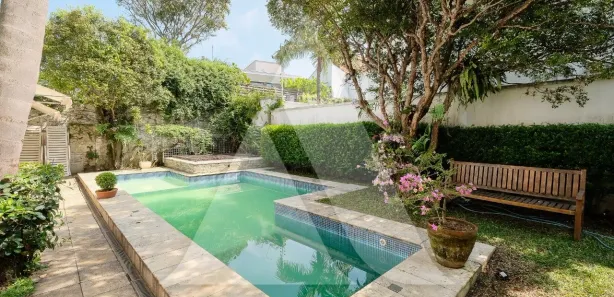 Casa de Vila com 4 Quartos à venda, 512m² no Jardim Luzitânia, São Paulo