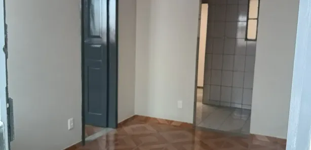 Casa de Vila com 1 Quarto para alugar, 35m² no Centro, Nilópolis