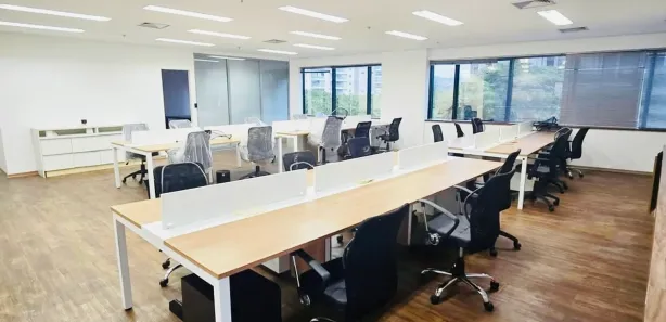 Conjunto Comercial / Sala para alugar, 260m² no Cidade Monções, São Paulo