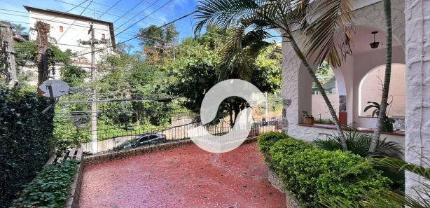Casa com 4 Quartos à venda, 300m² no Ingá, Niterói