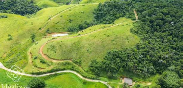 Fazenda / Sítio / Chácara com 1 Quarto à venda, 358800m² no , Piraí