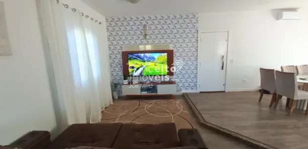 Sobrado com 3 Quartos à venda, 215m² no Vila Nova, Joinville