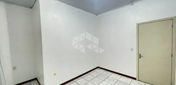 Casa com 2 Quartos para alugar, 200m² no Itararé, Santa Maria