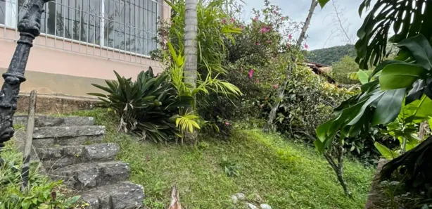 Casa com 4 Quartos para alugar, 400m² no Independência, Petrópolis
