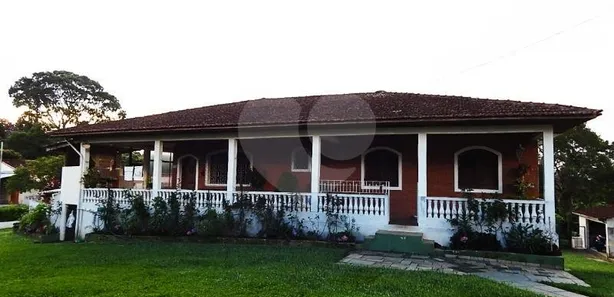 Fazenda / Sítio / Chácara com 3 Quartos para venda ou aluguel, 300m² no , Embu-Guaçu