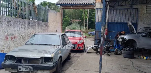 Sobrado com 3 Quartos à venda, 400m² no Guarituba, Piraquara