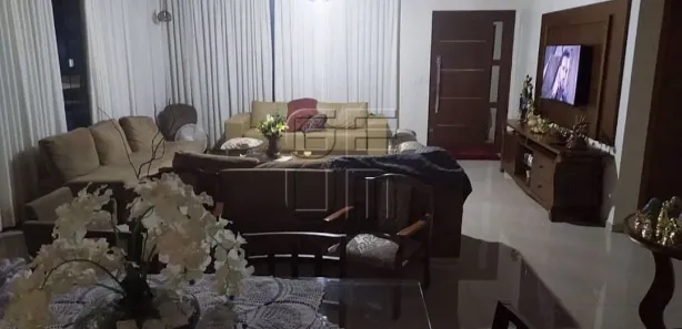 Fazenda / Sítio / Chácara com 5 Quartos à venda, 250m² no Recanto Santa Andréa, Cambé