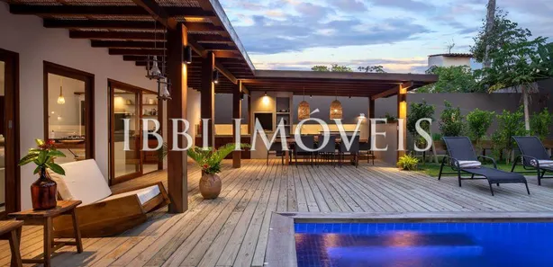 Casa com 6 Quartos à venda, 215m² no Centro, Porto Seguro