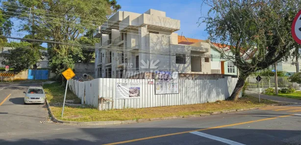 Sobrado com 3 Quartos à venda, 165m² no Xaxim, Curitiba