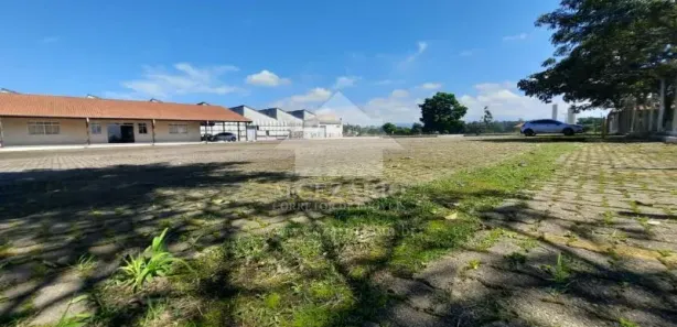 Galpão / Depósito / Armazém para venda ou aluguel, 7854m² no Santana, Pindamonhangaba