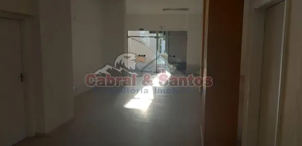 Loja / Salão / Ponto Comercial para alugar, 237m² no Centro, Itu