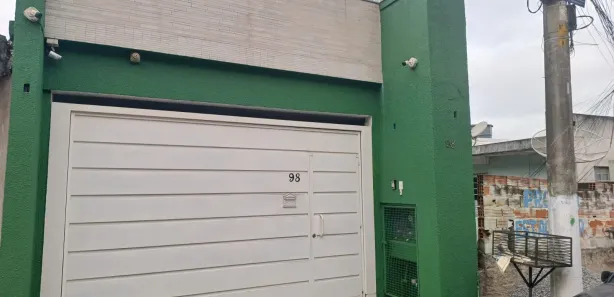 Casa com 2 Quartos para alugar, 110m² no Cidade Intercap, Taboão da Serra