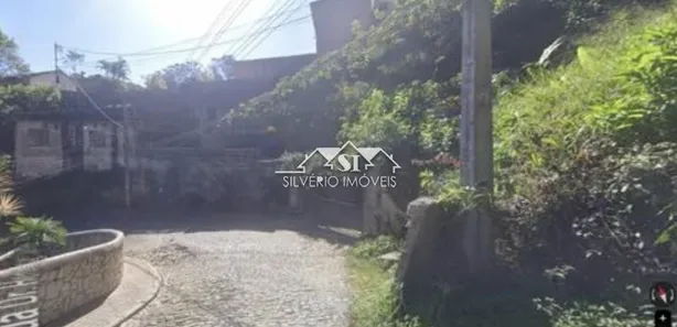 Terreno / Lote / Condomínio à venda, 676m² no Castelanea, Petrópolis