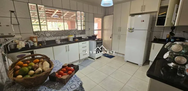 Fazenda / Sítio / Chácara com 5 Quartos à venda, 260m² no Jardim Porangaba, Águas de São Pedro