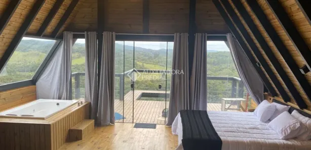 Fazenda / Sítio / Chácara à venda, 1500m² no , Águas Mornas