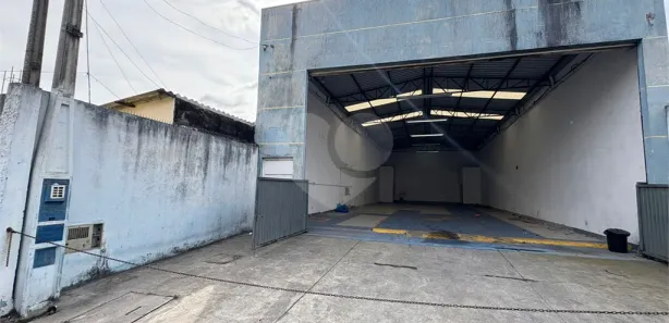 Galpão / Depósito / Armazém para alugar, 300m² no Vila Varela, Poá