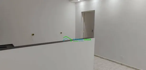 Casa com 1 Quarto para alugar, 50m² no Vila Dirce, Carapicuíba