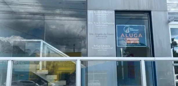 Conjunto Comercial / Sala para alugar, 90m² no Centro, Irati