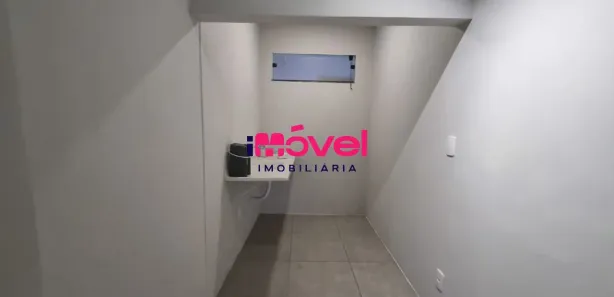 Conjunto Comercial / Sala para alugar, 58m² no Aterrado, Volta Redonda