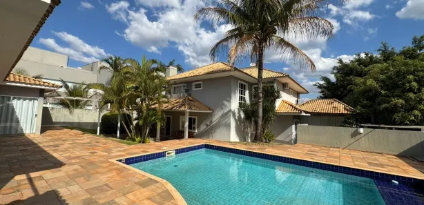 Sobrado com 4 Quartos para alugar, 450m² no Jardim União, Cambé
