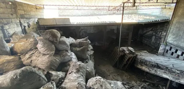 Galpão / Depósito / Armazém à venda, 500m² no Olinda, Nilópolis