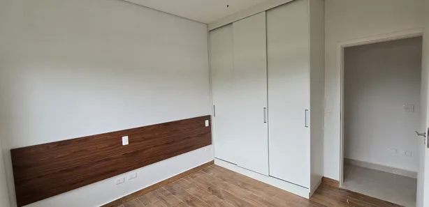 Casa de Condomínio com 3 Quartos para alugar, 198m² no Chácara dos Junqueiras, Carapicuíba