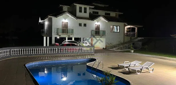 Fazenda / Sítio / Chácara com 4 Quartos para venda ou aluguel, 600m² no Vila Voeges, Suzano