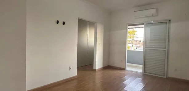 Sobrado com 3 Quartos à venda, 149m² no Parque Bandeirantes I (Nova Veneza), Sumaré