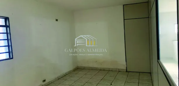 Galpão / Depósito / Armazém para alugar, 740m² no Piratininga, Osasco