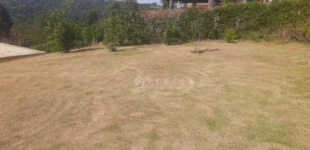 Fazenda / Sítio / Chácara com 4 Quartos à venda, 280m² no , Igaratá