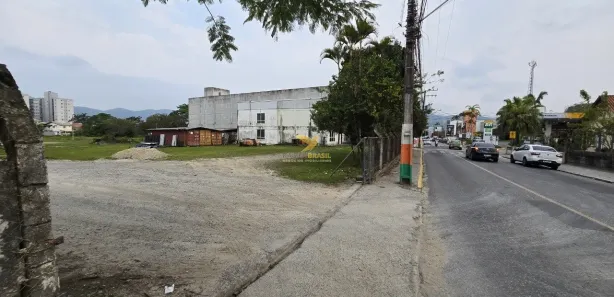 Terreno / Lote / Condomínio para alugar, 15500m² no Centro, Camboriú
