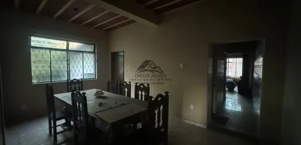 Loja / Salão / Ponto Comercial com 4 Quartos à venda, 300m² no Centro, Betim