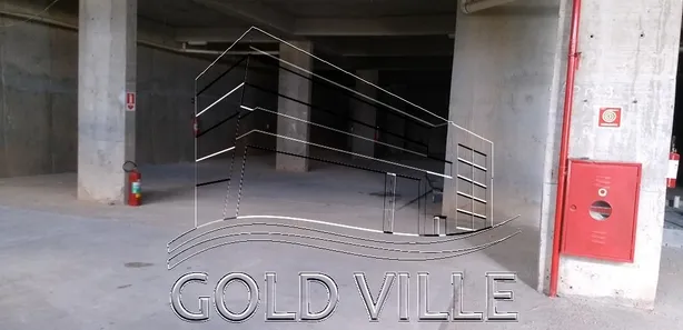 Galpão / Depósito / Armazém para venda ou aluguel, 750m² no Centro, Barueri