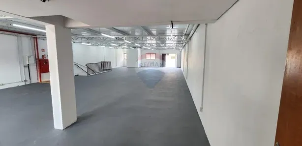 Prédio Inteiro para alugar, 1000m² no Jardim Quarto Centenário, Mauá